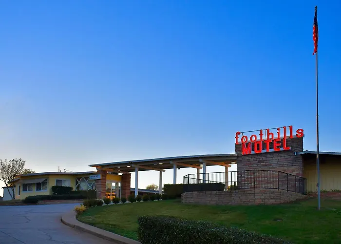 Foothills Motel